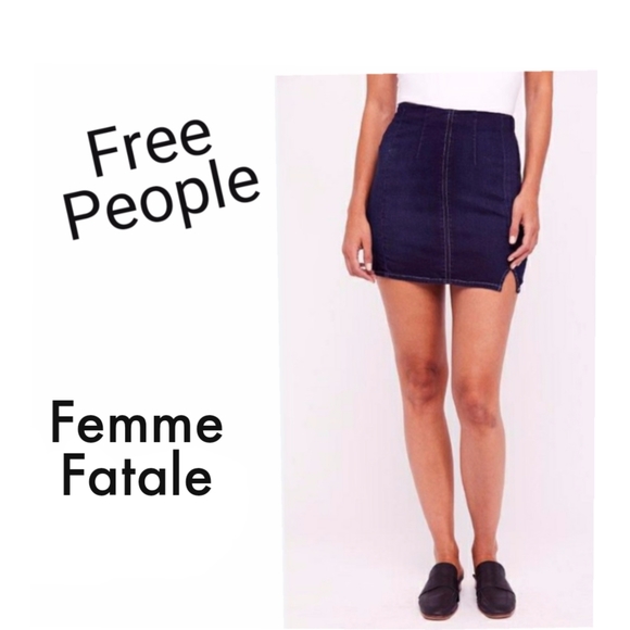 Free People Dresses & Skirts - Free People Femme Fatale Mini Dark Denim Blue Split Hem Pull-On Skirt Sz Sm